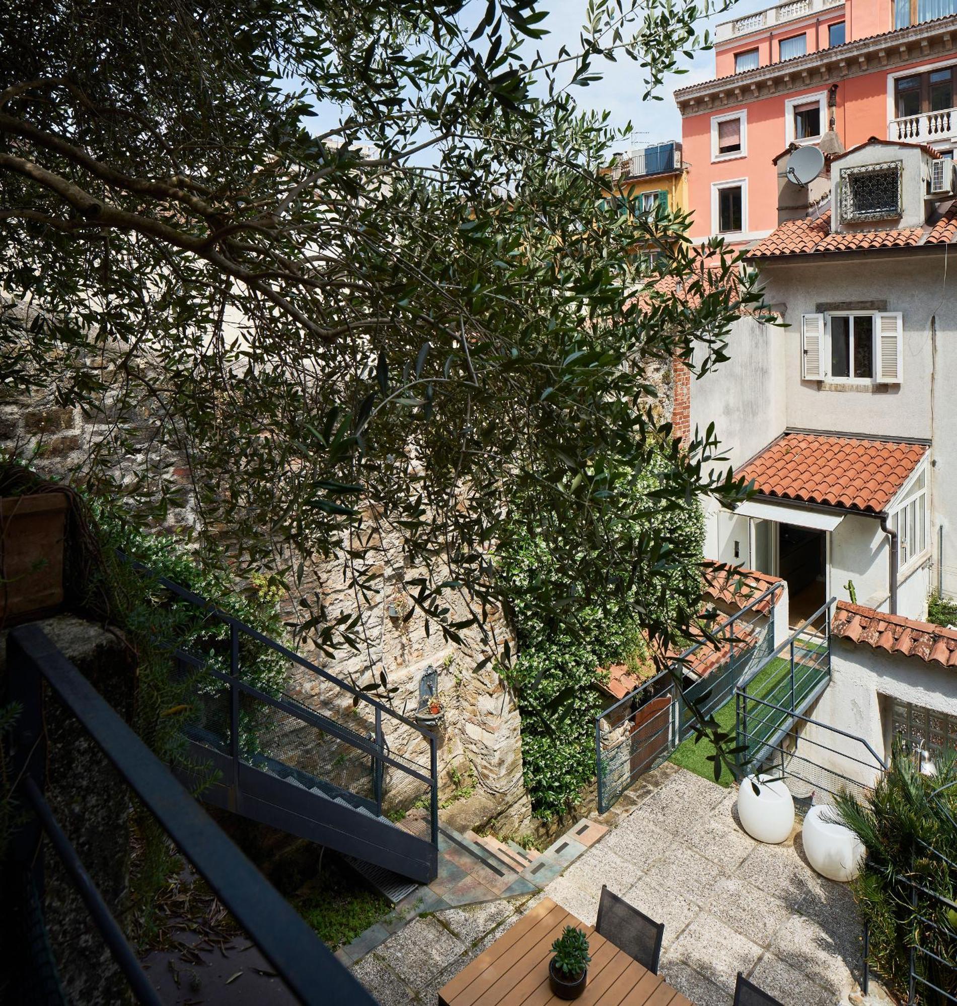 Ferienwohnung Giardino Segreto, In Centro Triest Exterior foto